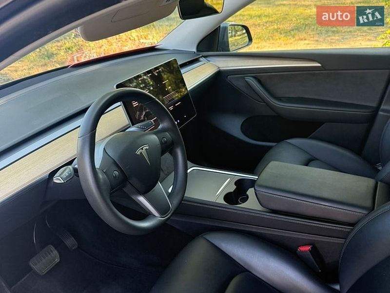 Позашляховик / Кросовер Tesla Model Y 2022 в Ужгороді
