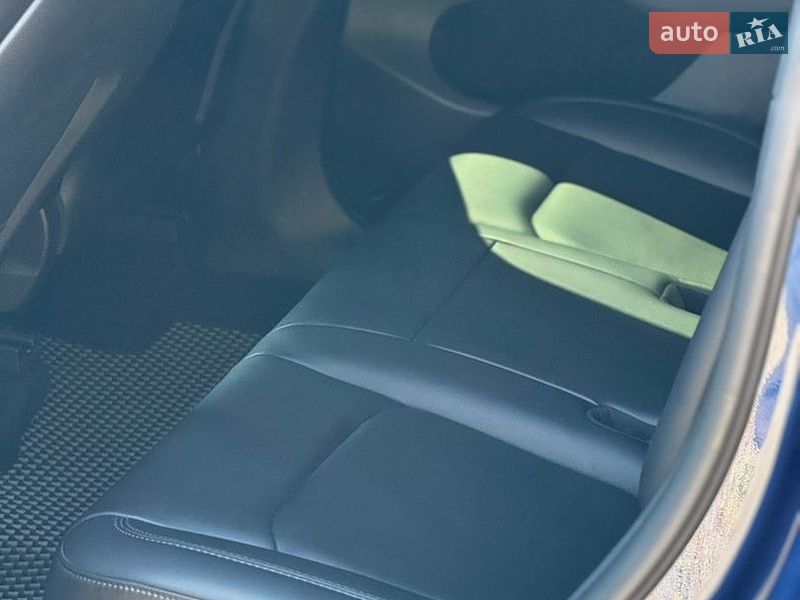 Внедорожник / Кроссовер Tesla Model Y 2022 в Киеве