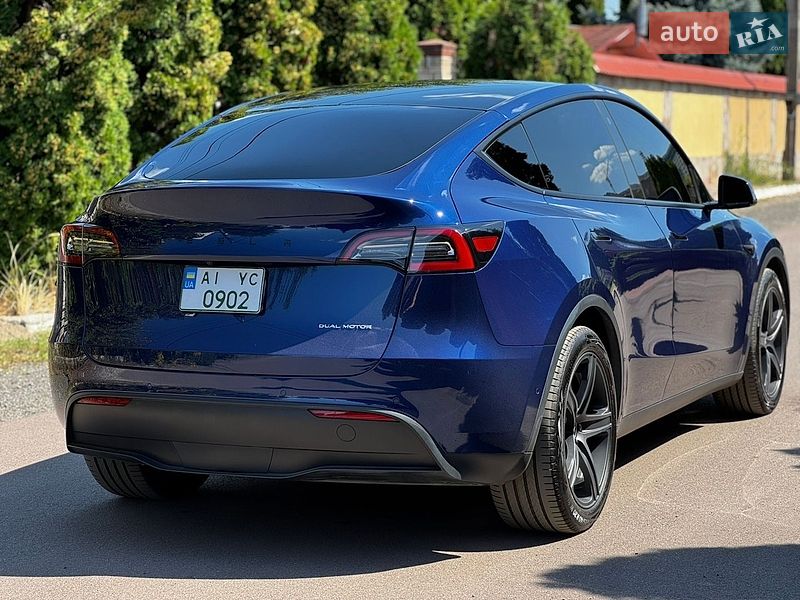 Внедорожник / Кроссовер Tesla Model Y 2022 в Киеве