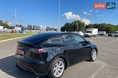 tesla model-y 2023 в Киев от профессионального продавца Максим