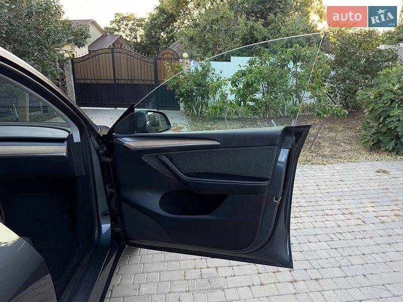 Позашляховик / Кросовер Tesla Model Y 2023 в Одесі