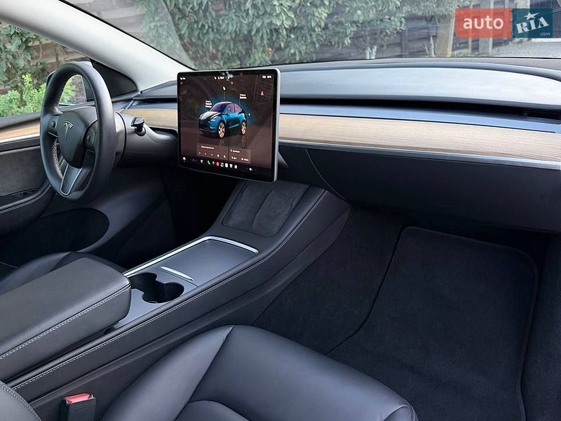 Позашляховик / Кросовер Tesla Model Y 2023 в Одесі