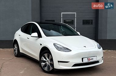 Внедорожник / Кроссовер Tesla Model Y 2022 в Киеве
