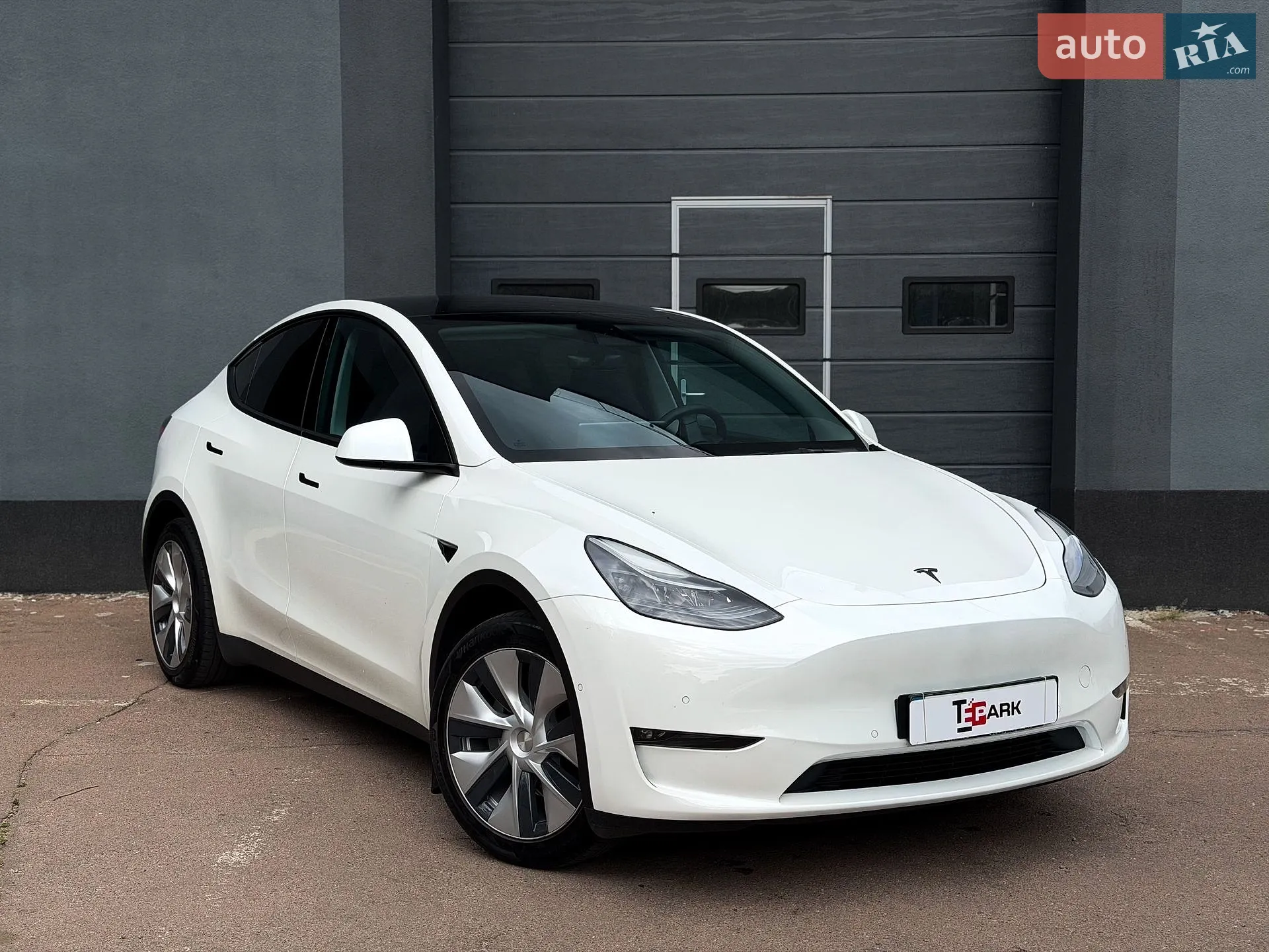 Tesla Model Y 2023 VIN XP7YGCEK2PB067865 фото оголошення 4 з 23