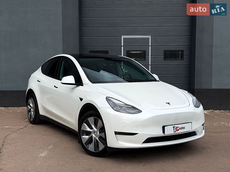 Tesla Model Y 2022