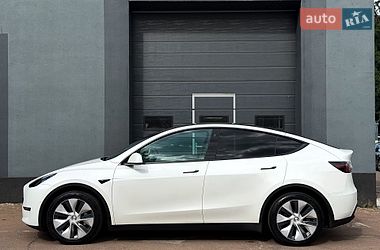 Внедорожник / Кроссовер Tesla Model Y 2022 в Киеве