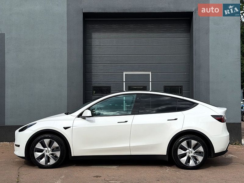 Внедорожник / Кроссовер Tesla Model Y 2022 в Киеве