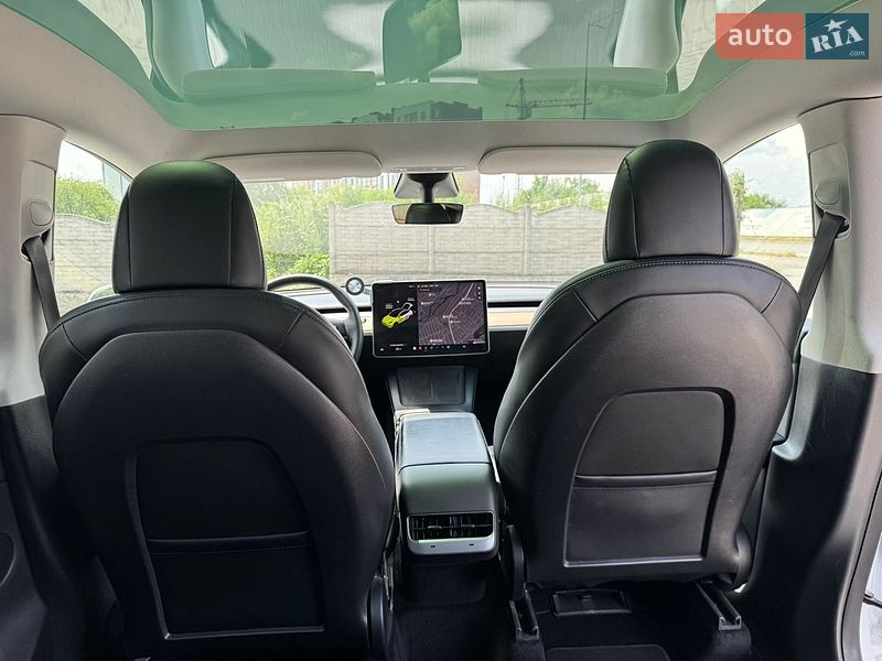Внедорожник / Кроссовер Tesla Model Y 2021 в Ивано-Франковске