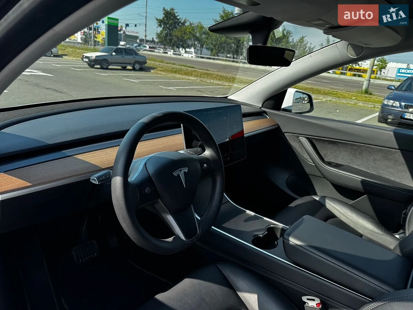 2020 Tesla Model Y - мініатюра 12