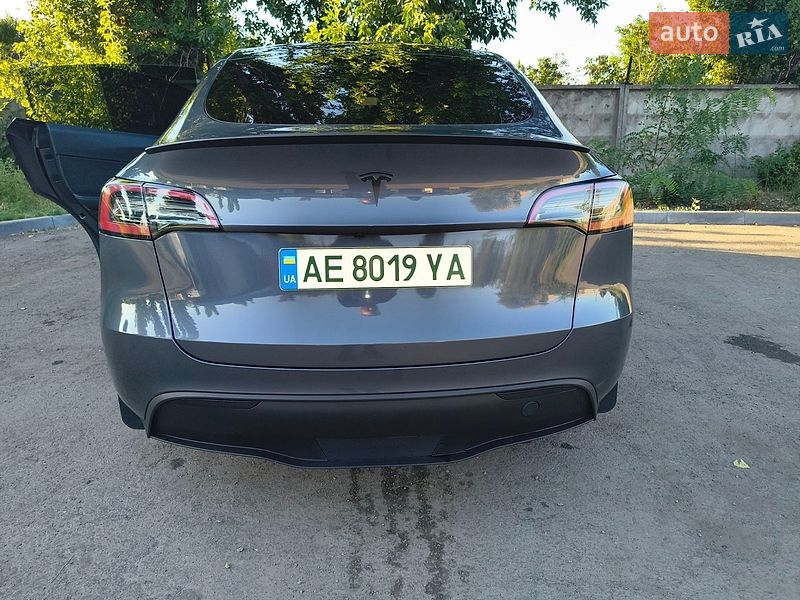 Внедорожник / Кроссовер Tesla Model Y 2023 в Кривом Роге