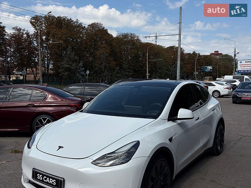 Tesla Model Y 2022