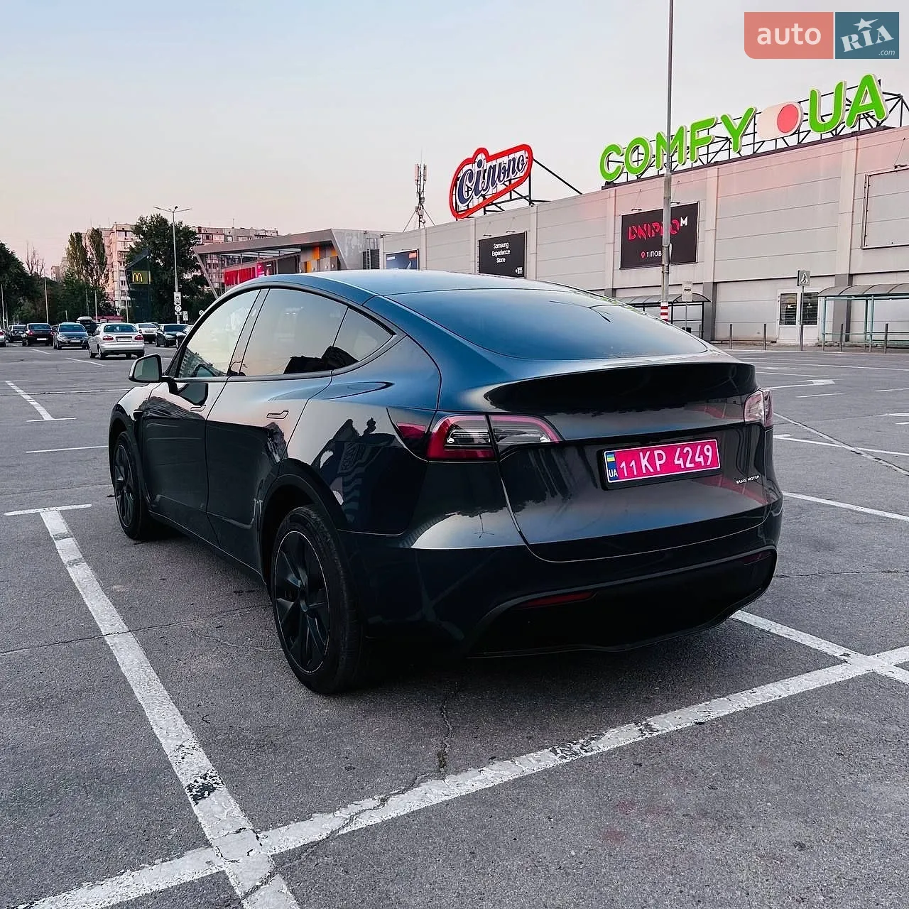 2024 Tesla Model Y - мініатюра 11