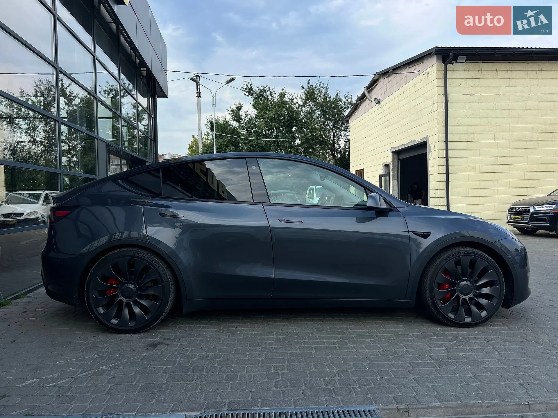 2023 Tesla Model Y - мініатюра 8