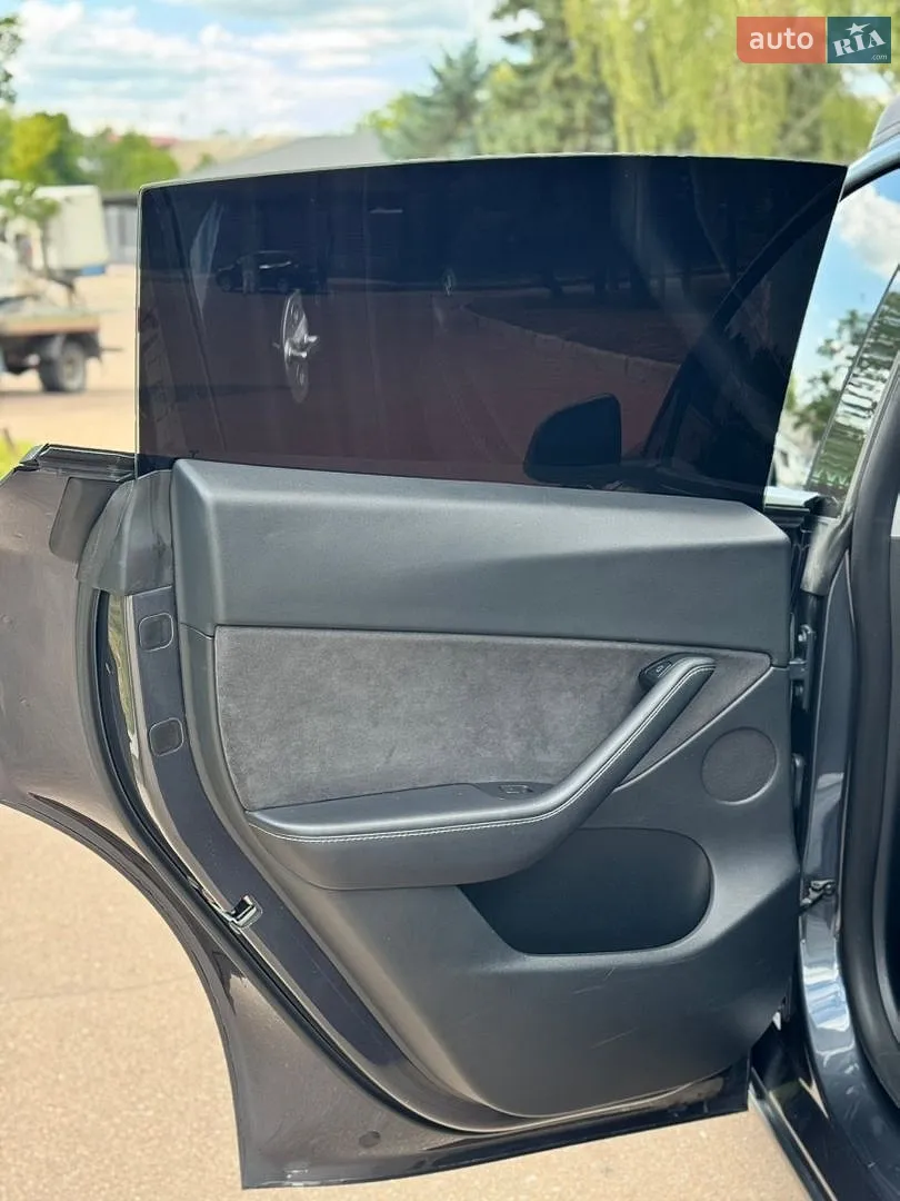 2021 Tesla Model Y - мініатюра 10