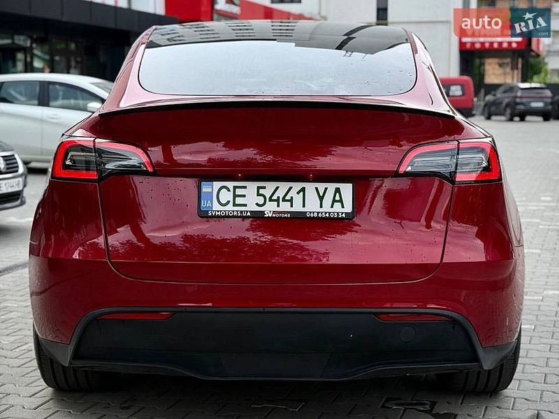 Позашляховик / Кросовер Tesla Model Y 2024 в Чернівцях