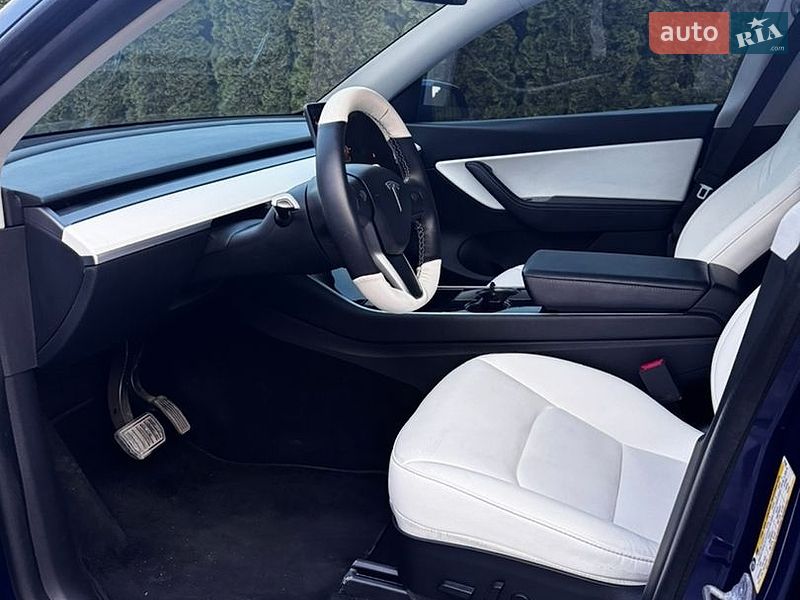 Позашляховик / Кросовер Tesla Model Y 2020 в Луцьку