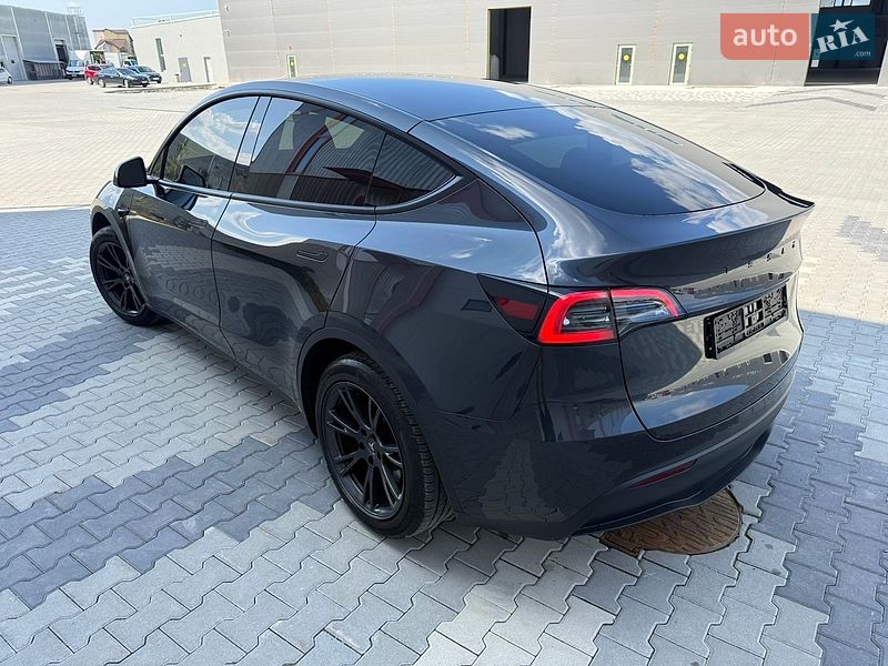 Внедорожник / Кроссовер Tesla Model Y 2024 в Львове
