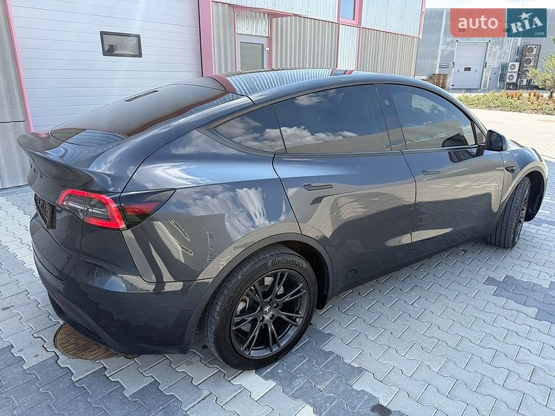 Внедорожник / Кроссовер Tesla Model Y 2024 в Львове