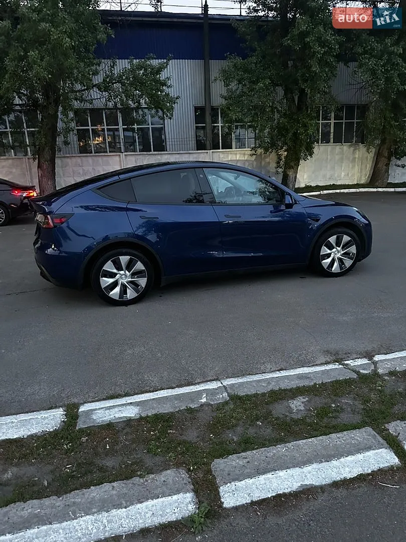 2021 Tesla Model Y - мініатюра 8