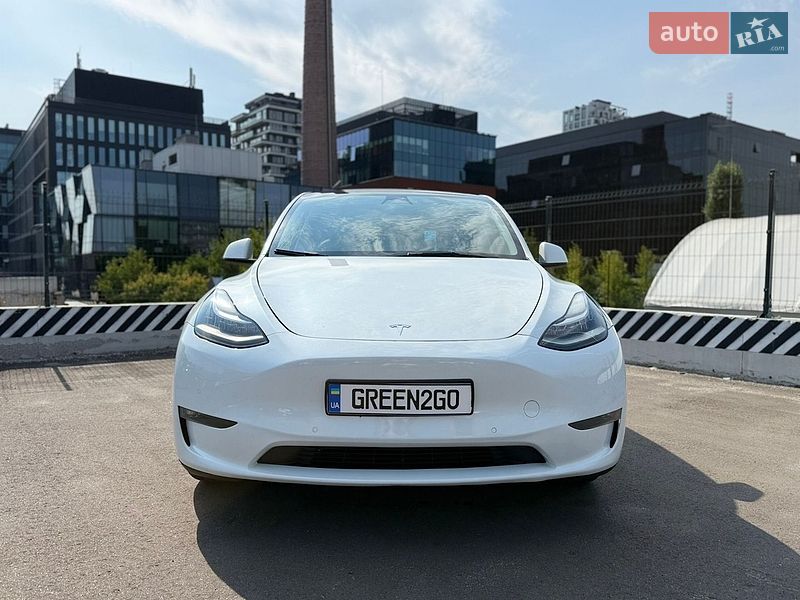 Позашляховик / Кросовер Tesla Model Y 2022 в Києві