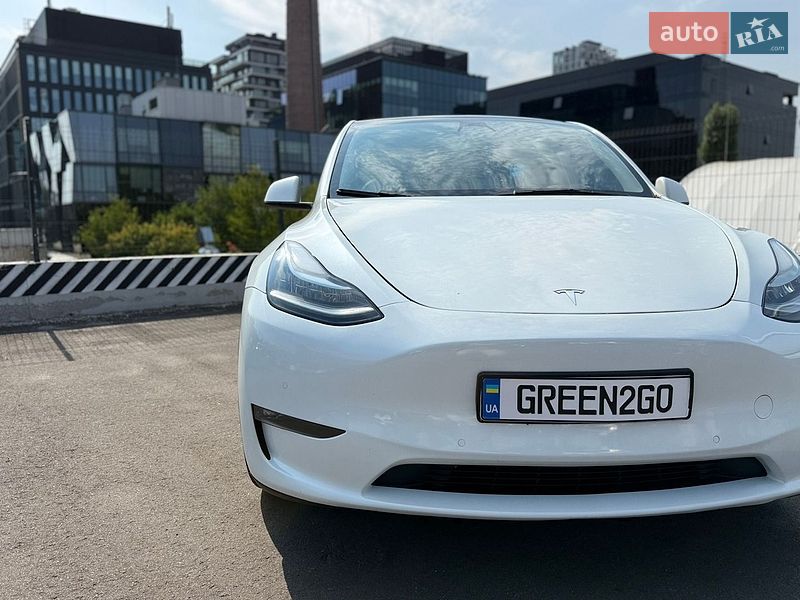 Позашляховик / Кросовер Tesla Model Y 2022 в Києві