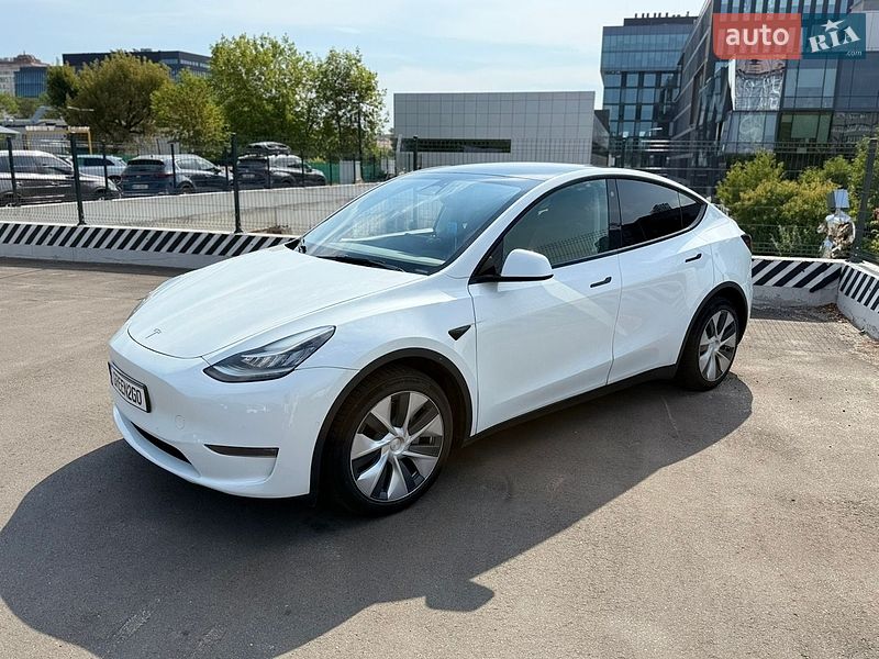 Позашляховик / Кросовер Tesla Model Y 2022 в Києві