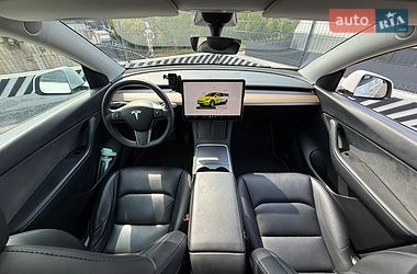 Позашляховик / Кросовер Tesla Model Y 2022 в Києві
