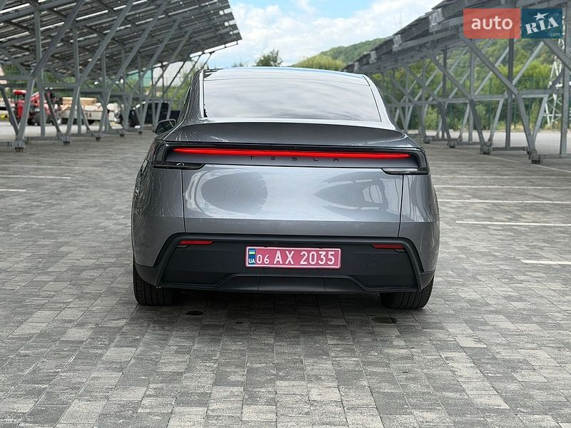 Внедорожник / Кроссовер Tesla Model Y 2025 в Львове фото 5 Внедорожник / Кроссовер Tesla Model Y 2025 в Львове