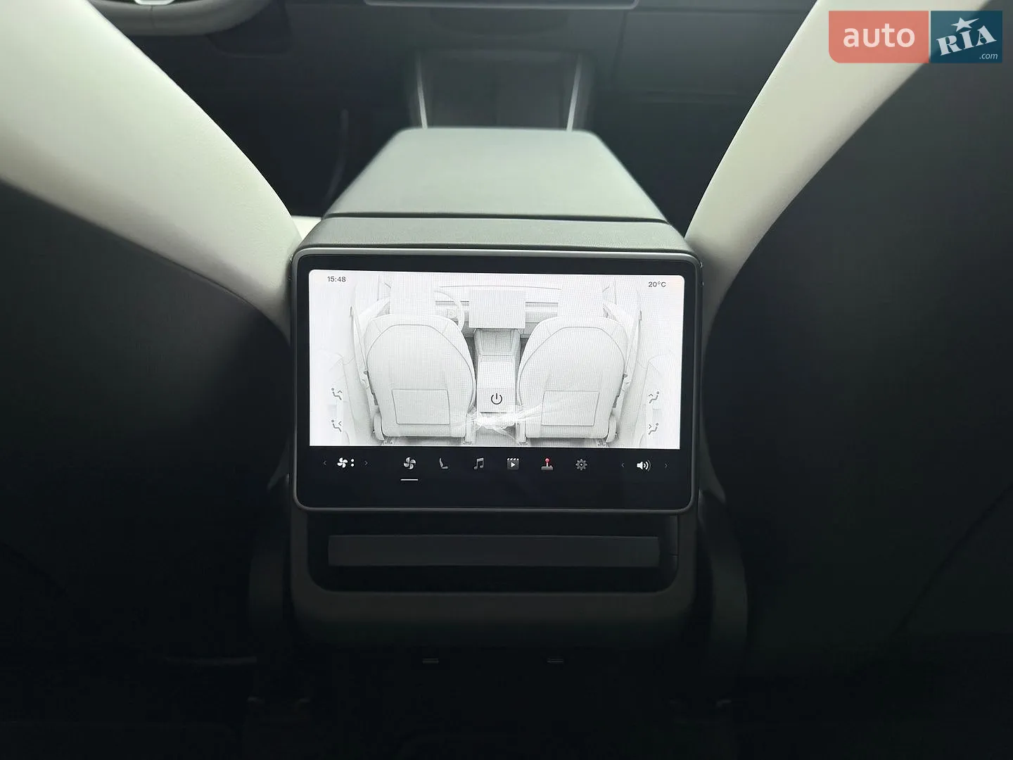 2025 Tesla Model Y - мініатюра 18