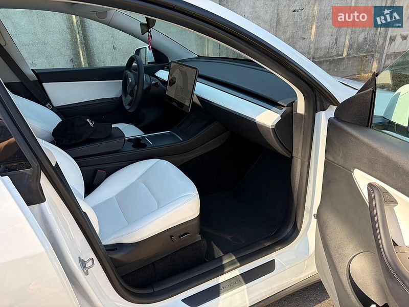 Внедорожник / Кроссовер Tesla Model Y 2021 в Ровно фото 16 Внедорожник / Кроссовер Tesla Model Y 2021 в Ровно