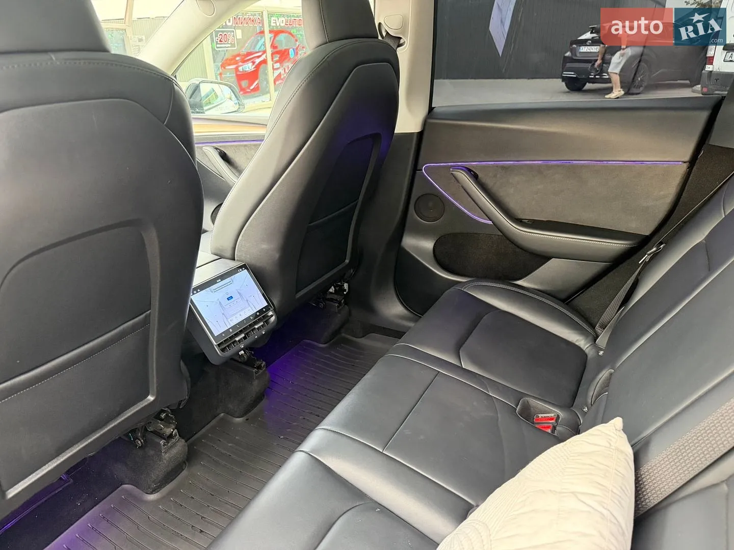 2023 Tesla Model Y - мініатюра 8