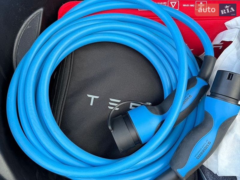 Внедорожник / Кроссовер Tesla Model Y 2022 в Одессе