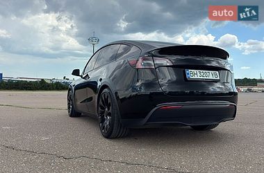 Внедорожник / Кроссовер Tesla Model Y 2023 в Одессе