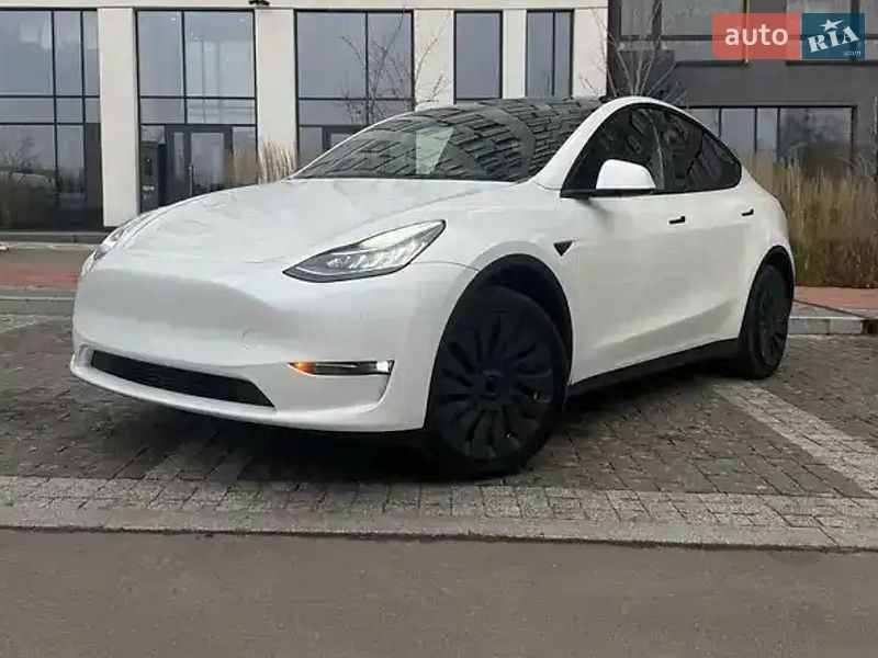 Внедорожник / Кроссовер Tesla Model Y 2023 в Киеве