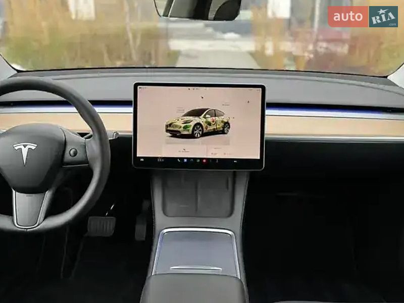 Внедорожник / Кроссовер Tesla Model Y 2023 в Киеве