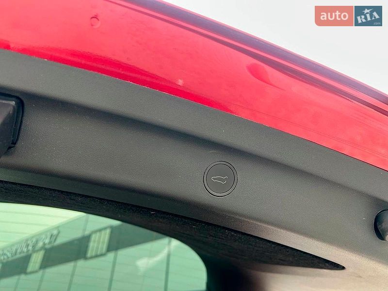 Позашляховик / Кросовер Tesla Model Y 2024 в Львові
