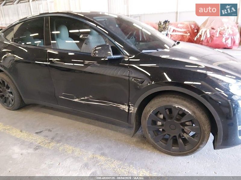 Позашляховик / Кросовер Tesla Model Y 2023 в Львові