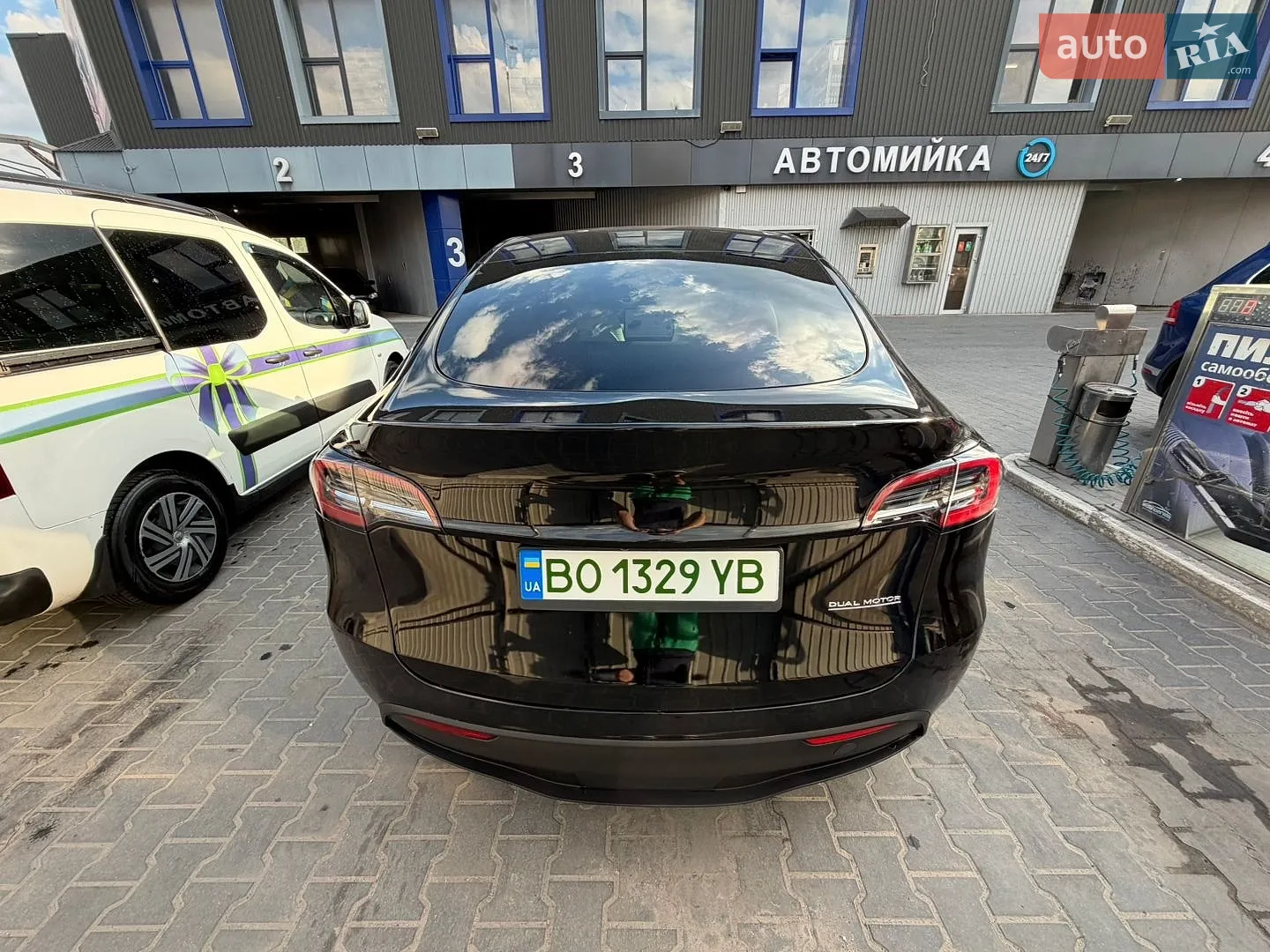 2024 Tesla Model Y - мініатюра 11