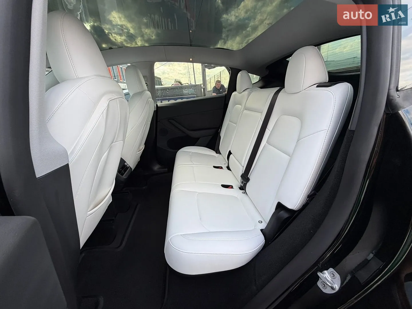 2024 Tesla Model Y - мініатюра 33