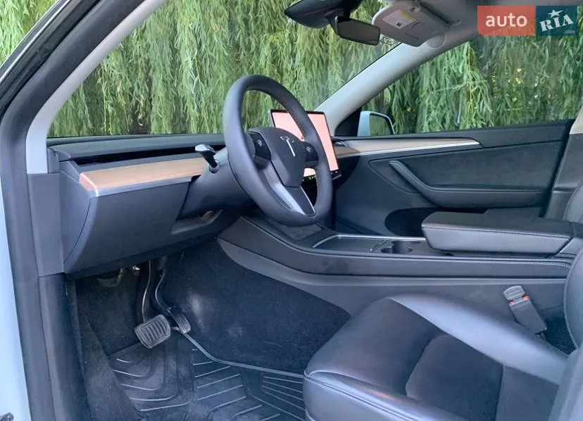 2023 Tesla Model Y - мініатюра 8
