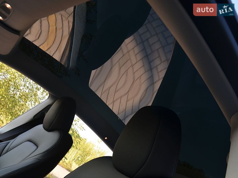 Позашляховик / Кросовер Tesla Model Y 2025 в Дрогобичі фото 42 Позашляховик / Кросовер Tesla Model Y 2025 в Дрогобичі