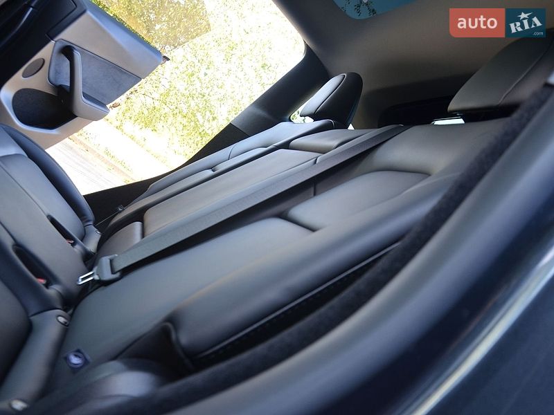 Позашляховик / Кросовер Tesla Model Y 2025 в Дрогобичі фото 47 Позашляховик / Кросовер Tesla Model Y 2025 в Дрогобичі