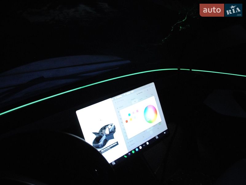 Внедорожник / Кроссовер Tesla Model Y 2025 в Луцке