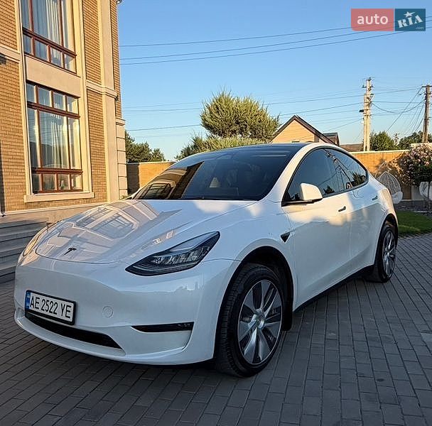 Tesla Model Y 2023 Tesla Model Y 2023
