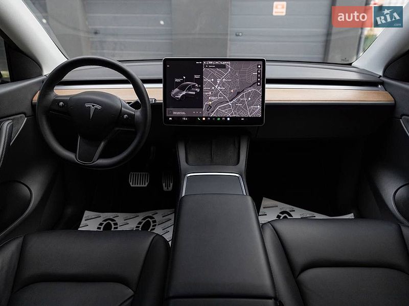 Позашляховик / Кросовер Tesla Model Y 2022 в Львові
