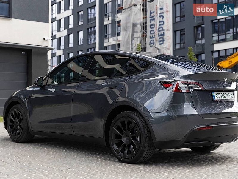 Позашляховик / Кросовер Tesla Model Y 2022 в Львові