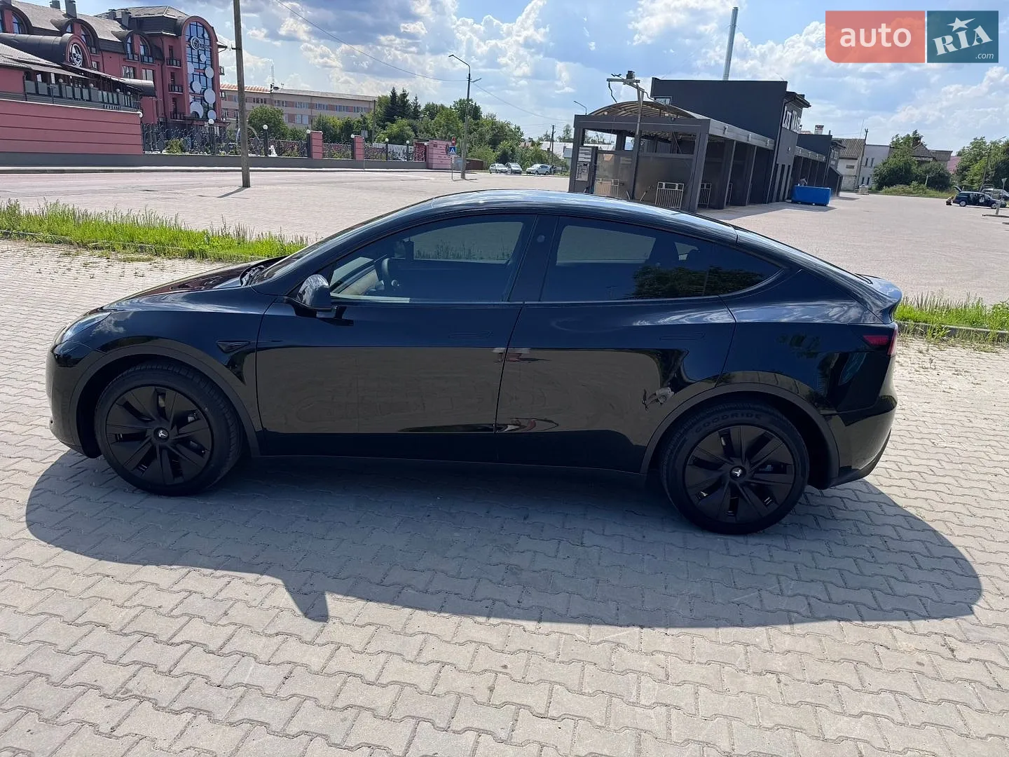 2024 Tesla Model Y - мініатюра 5