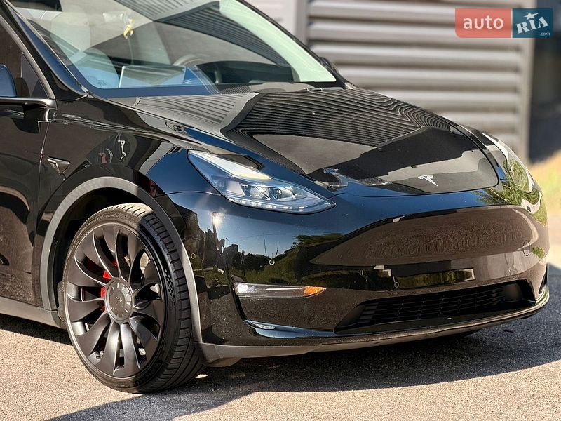 Позашляховик / Кросовер Tesla Model Y 2022 в Харкові