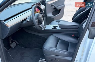 Позашляховик / Кросовер Tesla Model Y 2023 в Кременці фото 24 Позашляховик / Кросовер Tesla Model Y 2023 в Кременці