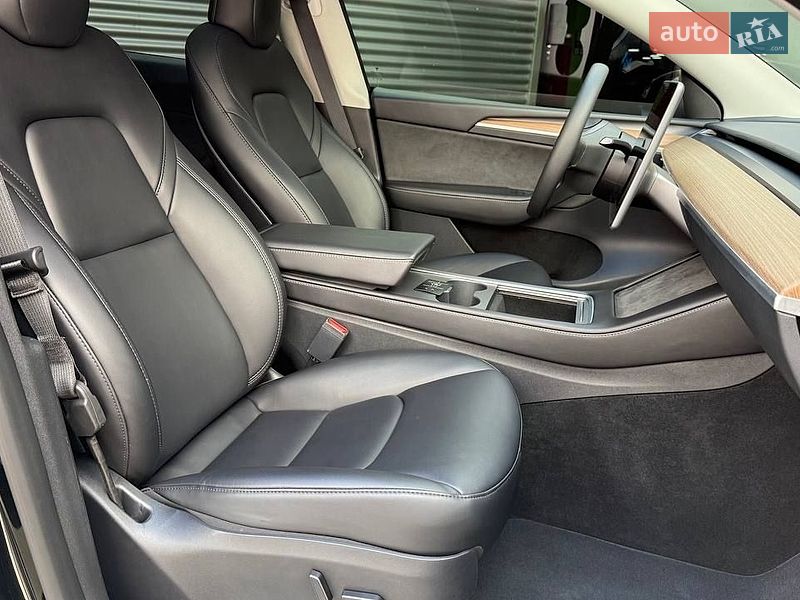 Позашляховик / Кросовер Tesla Model Y 2023 в Києві
